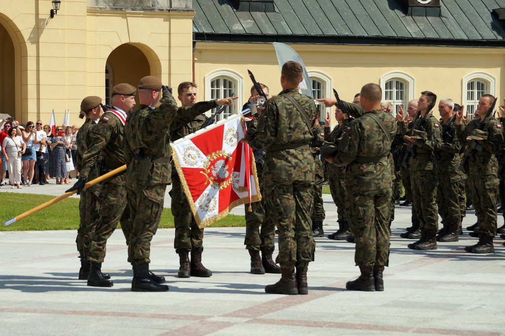 Przysięga żołnierzy WOT i piknik wojskowy