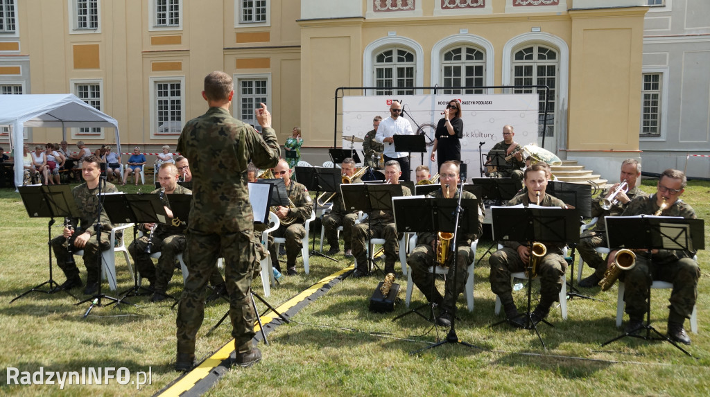 Przysięga żołnierzy WOT i piknik wojskowy