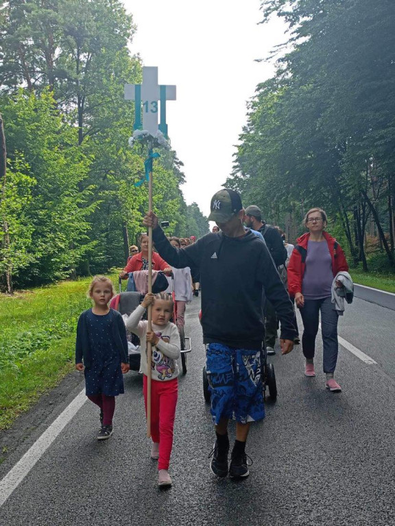 Piesza pielgrzymka na Jasną Górę z Komarówki (2)
