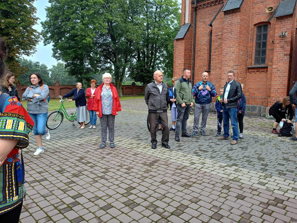 Piesza pielgrzymka na Jasną Górę z Komarówki (2)