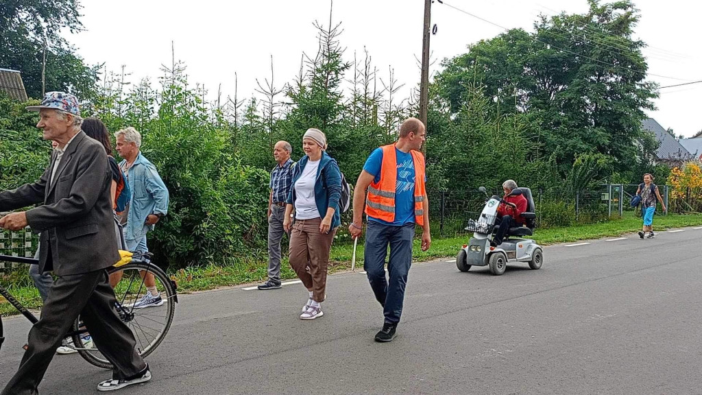 Piesza pielgrzymka na Jasną Górę z Komarówki (2)