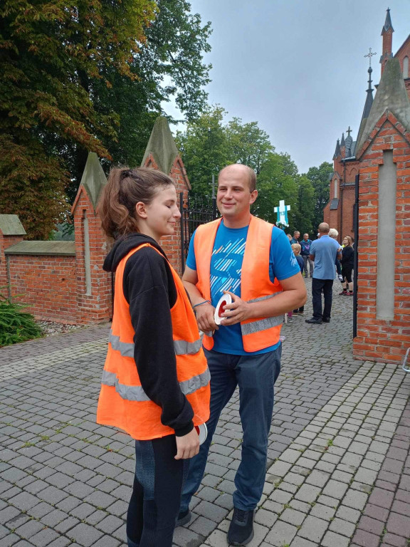 Piesza pielgrzymka na Jasną Górę z Komarówki (2)