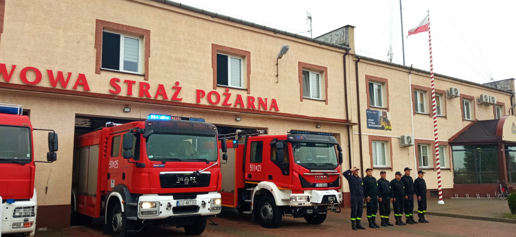 Uczczenie rocznicy 1 sierpnia przez strażaków
