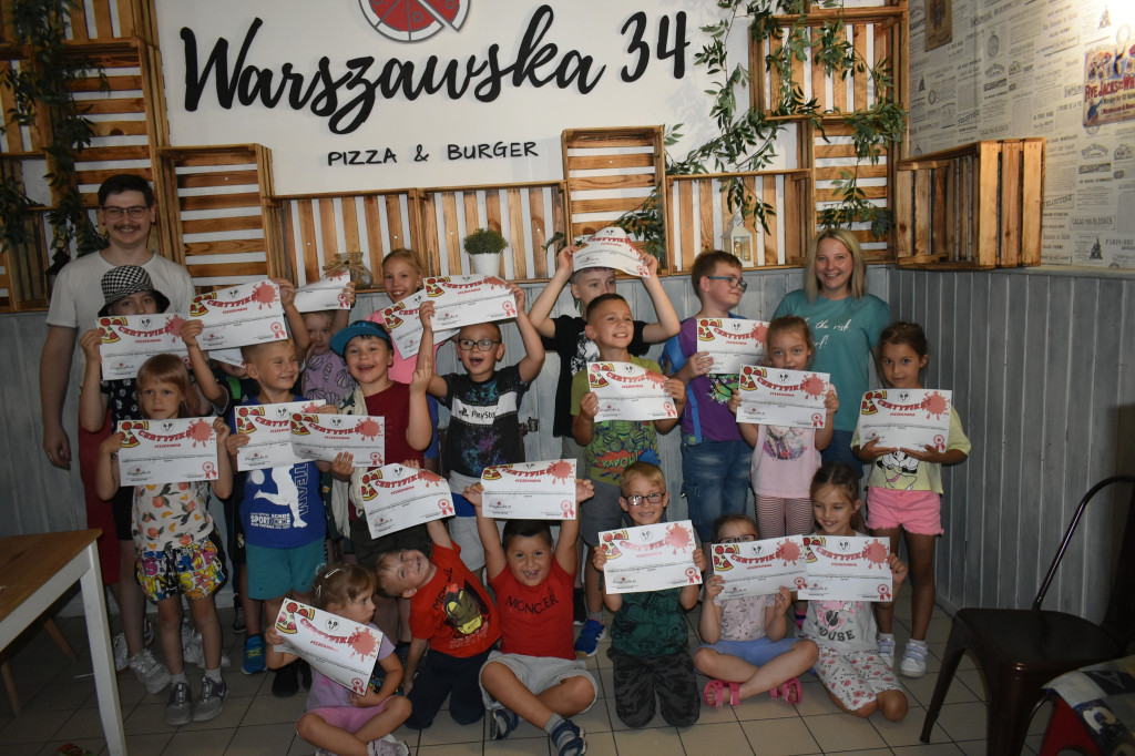 Warsztaty robienia pizzy dla dzieci z gminy Wohyń