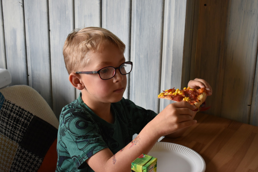 Warsztaty robienia pizzy dla dzieci z gminy Wohyń
