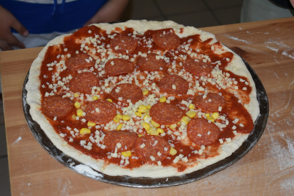 Warsztaty robienia pizzy dla dzieci z gminy Wohyń