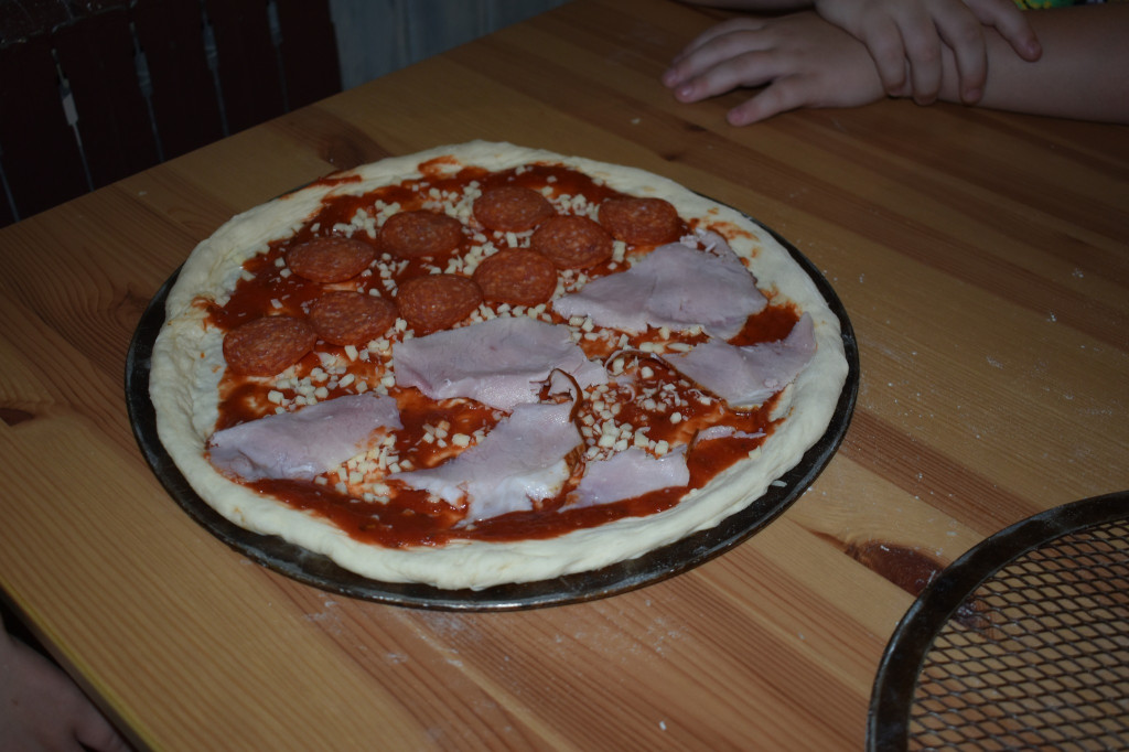 Warsztaty robienia pizzy dla dzieci z gminy Wohyń