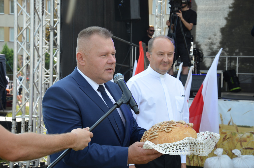 Dożynki gminno-parafialne w Ulanie-Majoracie