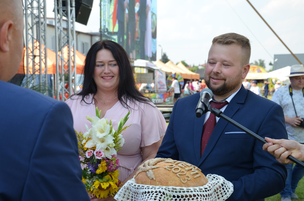 Dożynki gminno-parafialne w Ulanie-Majoracie