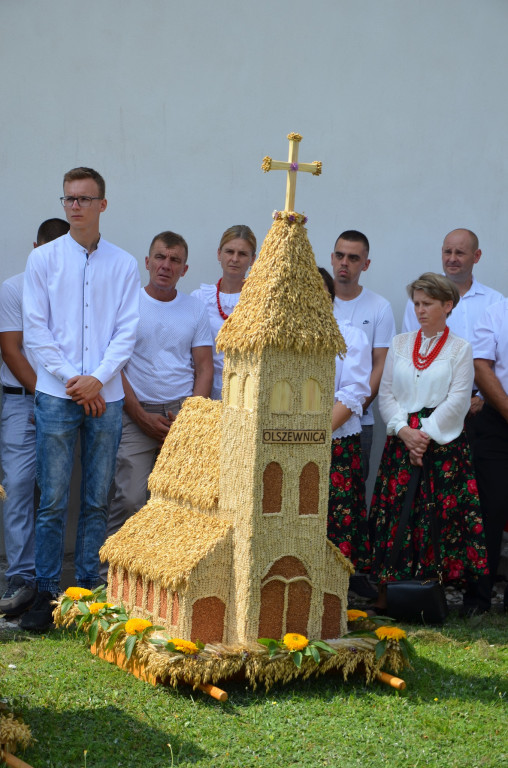 Dożynki gminno-parafialne w Ulanie-Majoracie