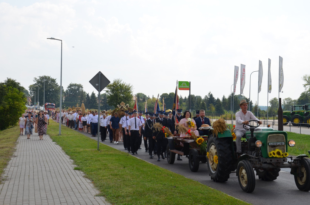 Dożynki gminno-parafialne w Ulanie-Majoracie