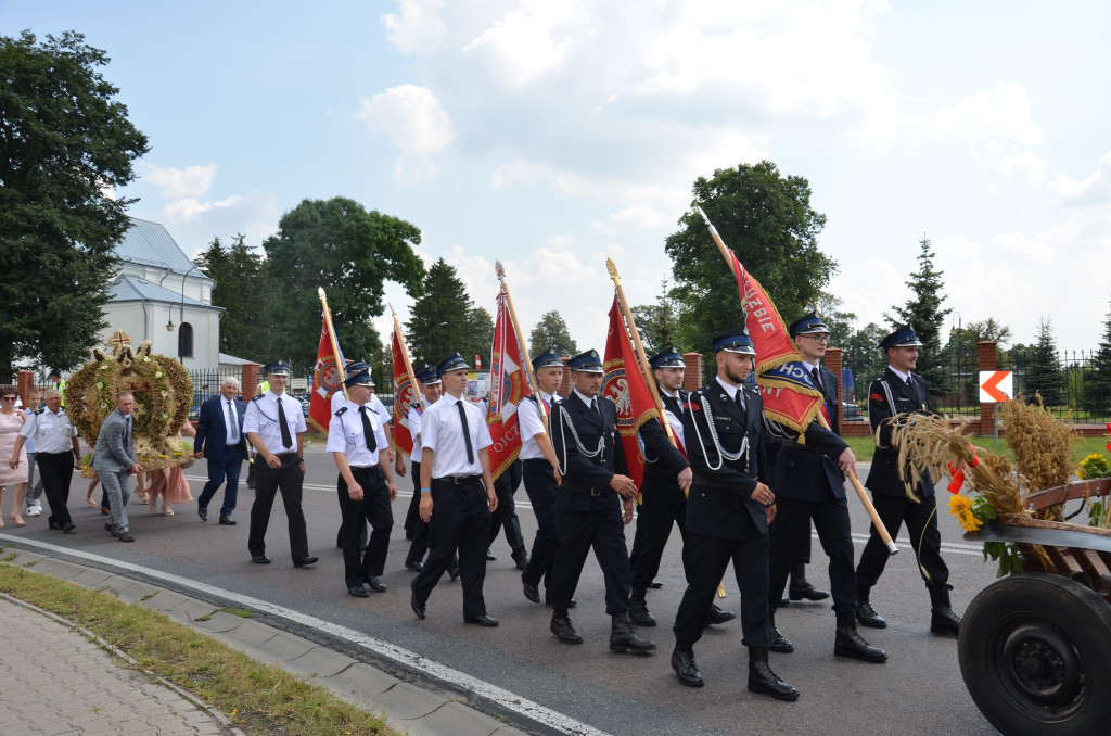 Dożynki gminno-parafialne w Ulanie-Majoracie