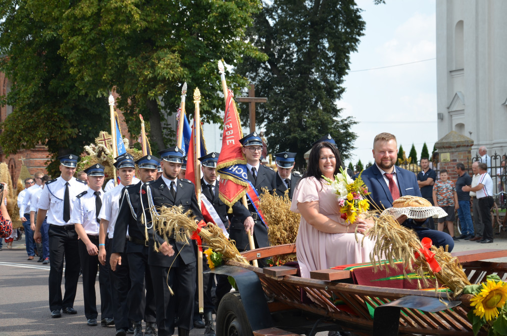 Dożynki gminno-parafialne w Ulanie-Majoracie