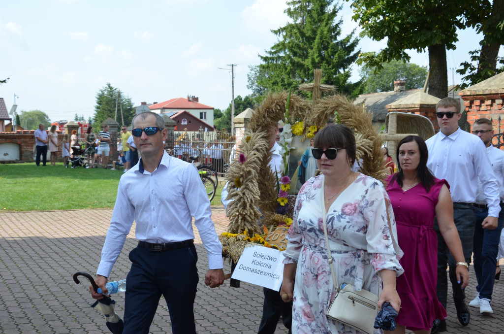 Dożynki gminno-parafialne w Ulanie-Majoracie