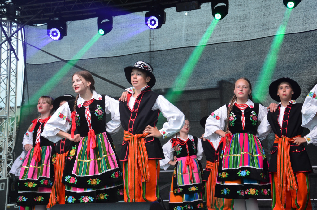 Dożynki gminno-parafialne w Ulanie-Majoracie