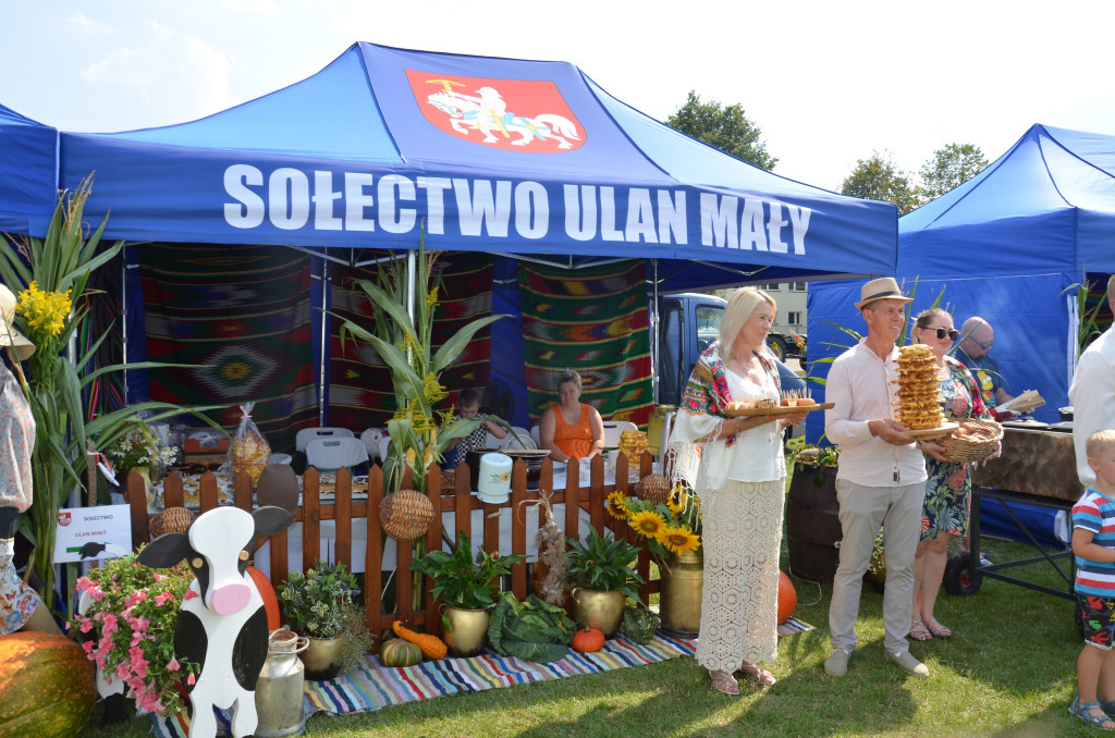 Dożynki gminno-parafialne w Ulanie-Majoracie