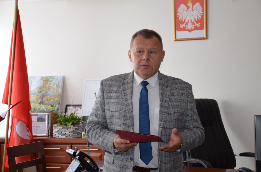 Akty mianowania nauczycieli i nominacje dyrektorów