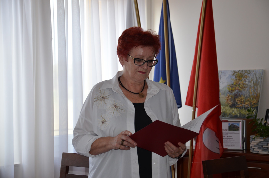 Akty mianowania nauczycieli i nominacje dyrektorów