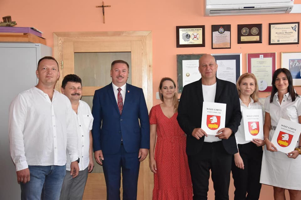 Akty mianowania nauczycieli i nominacje dyrektorów