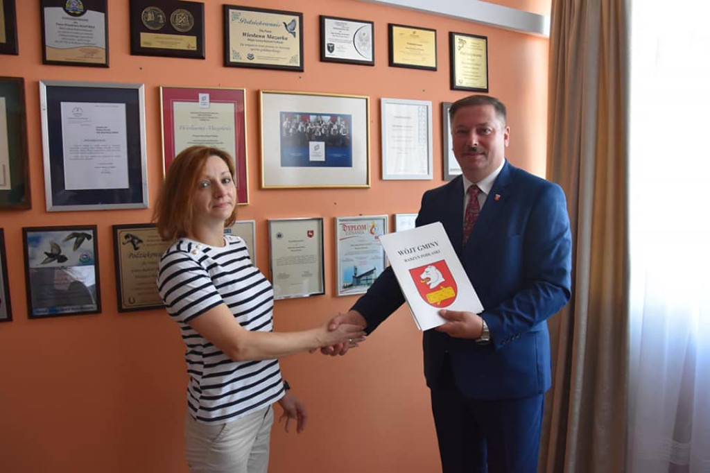 Akty mianowania nauczycieli i nominacje dyrektorów