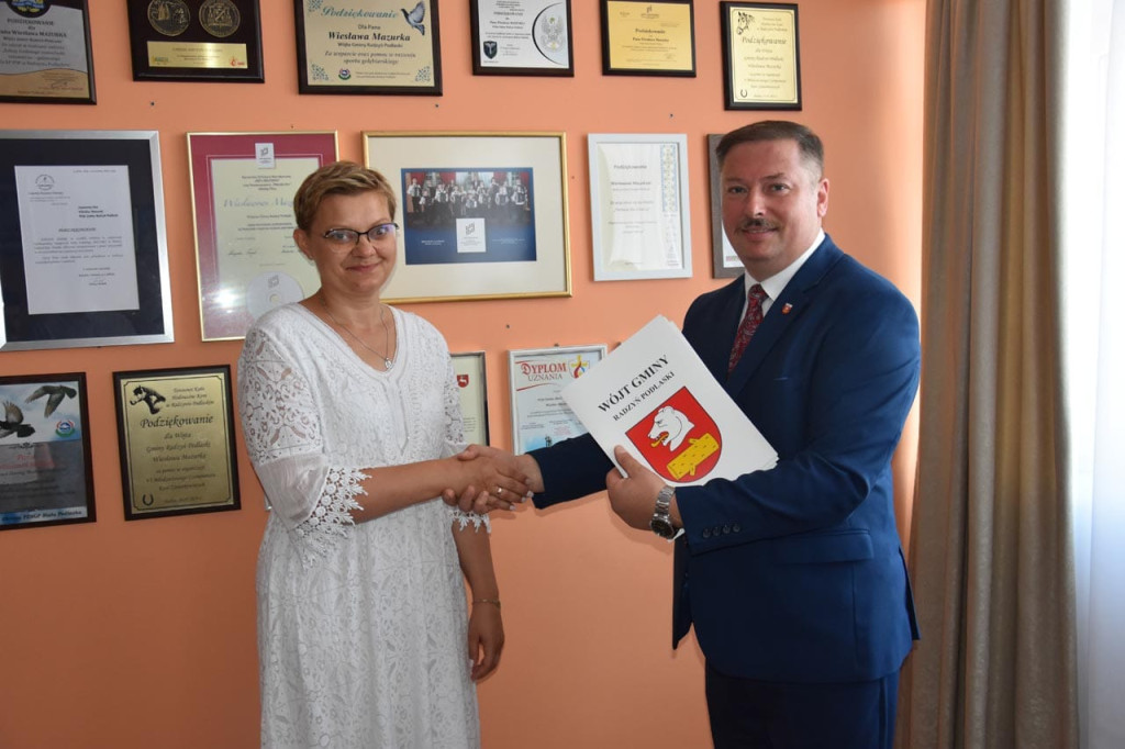 Akty mianowania nauczycieli i nominacje dyrektorów