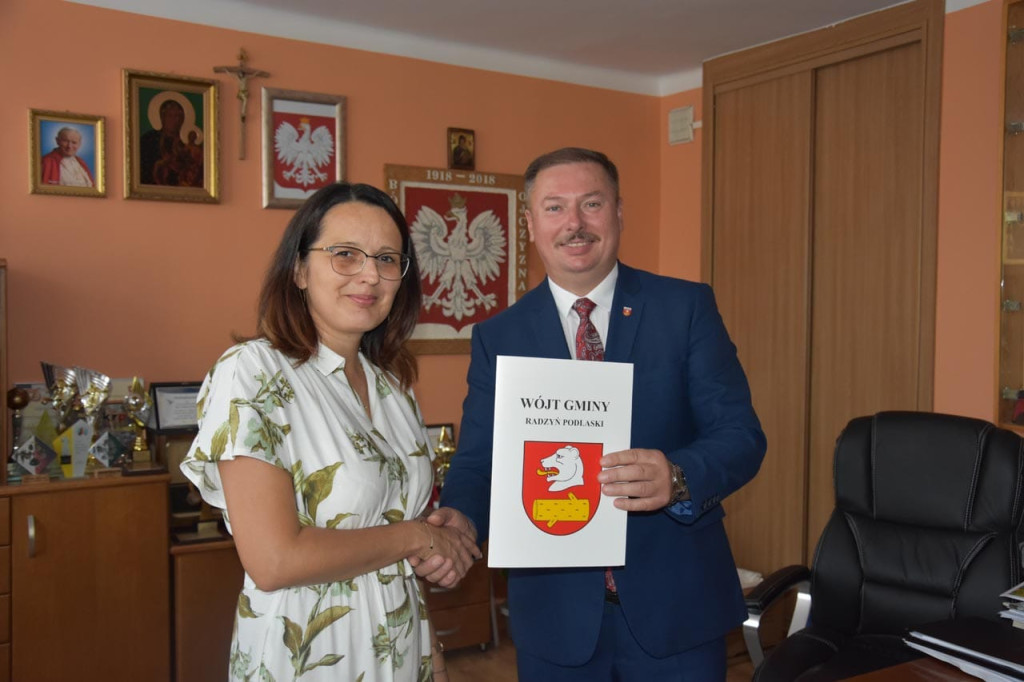 Akty mianowania nauczycieli i nominacje dyrektorów