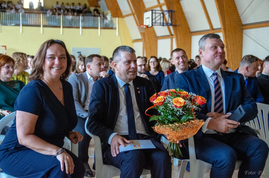 Rozpoczęcie roku szkolnego w I LO w Radzyniu