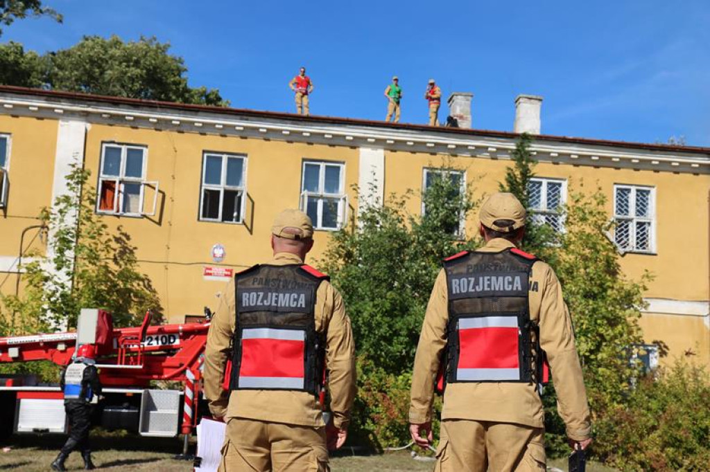 Ćwiczenia służb mundurowych w Żeliźnie i Witorożu