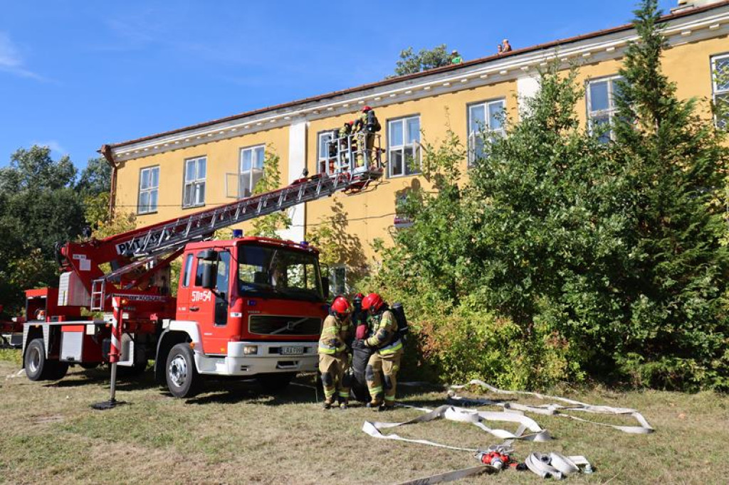 Ćwiczenia służb mundurowych w Żeliźnie i Witorożu