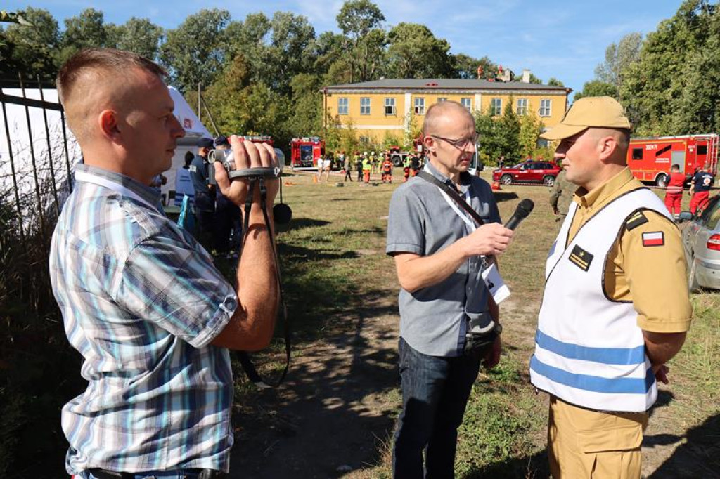 Ćwiczenia służb mundurowych w Żeliźnie i Witorożu