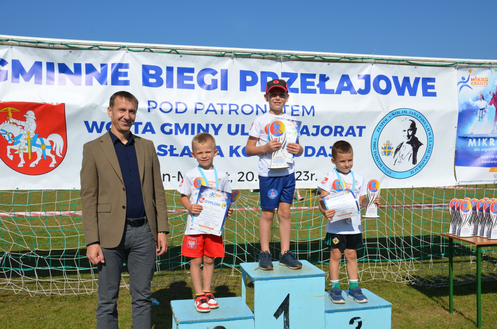 Gminne Biegi Przełajowe w Ulanie-Majoracie