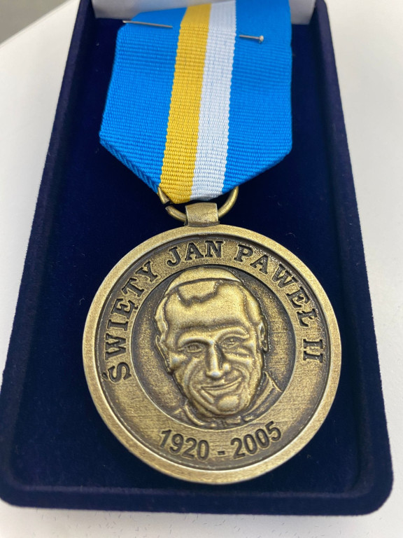 Medale Świętego Jana Pawła II wręczone