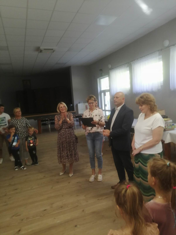 Otwarcie kącika dla dzieci w Ostrówkach