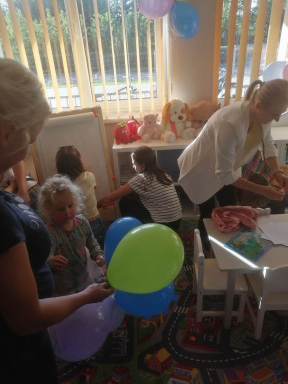 Otwarcie kącika dla dzieci w Ostrówkach