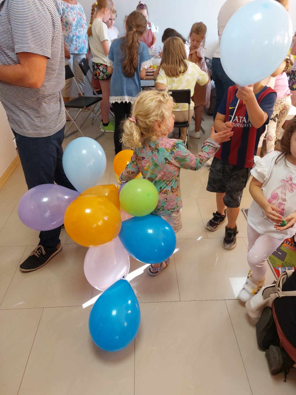 Otwarcie kącika dla dzieci w Ostrówkach