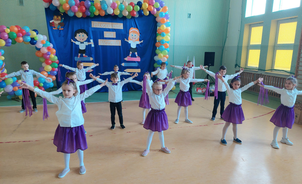 Uroczyste pasowanie na ucznia w SP w Domaszewnicy