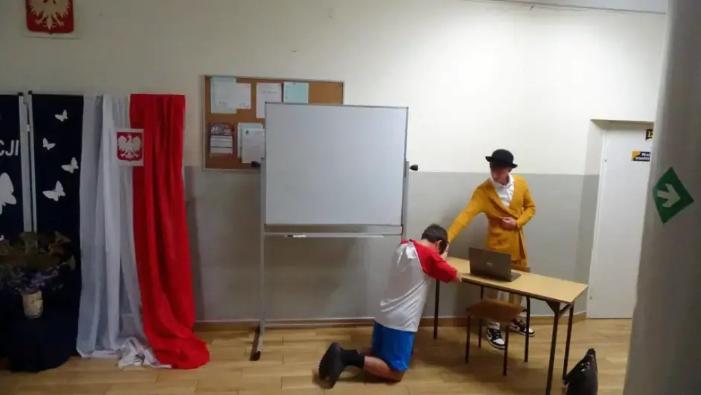 Dzień Edukacji Narodowej w LO w Komarówce