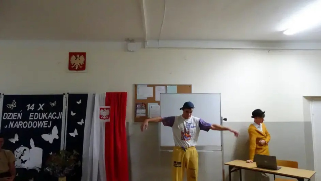 Dzień Edukacji Narodowej w LO w Komarówce