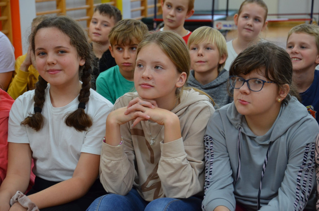 Rozdanie laptopów uczniom ZS w Ulanie-Majoracie