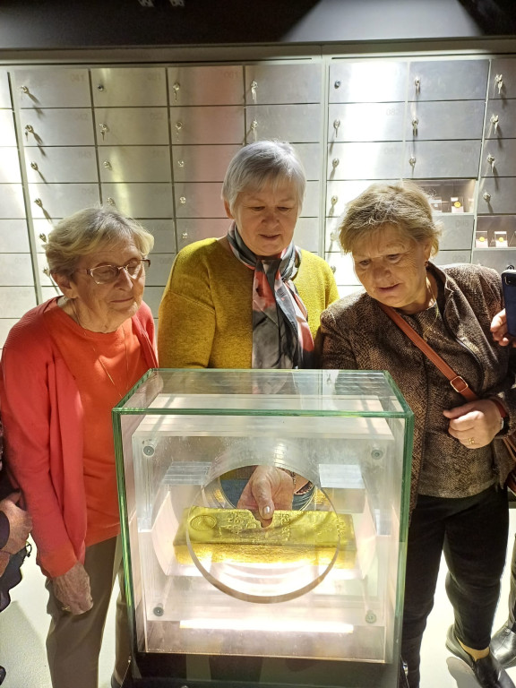 Seniorzy z gm. Ulan w Centrum Pieniądza NBP