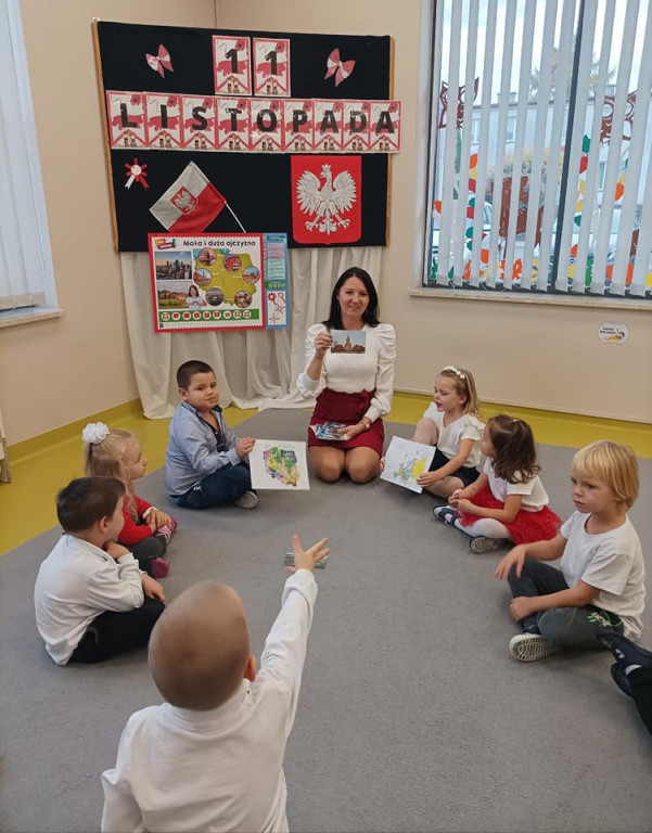 Święto Niepodległości w przedszkolu 