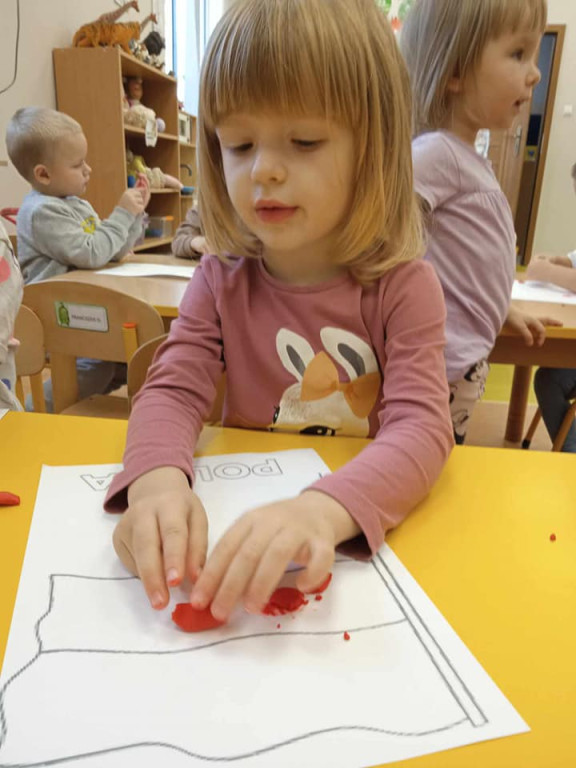 Święto Niepodległości w przedszkolu 