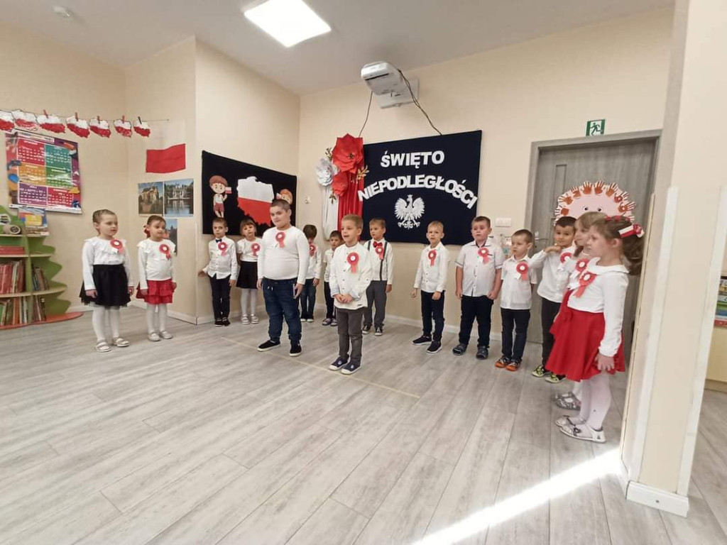 Święto Niepodległości w przedszkolu 