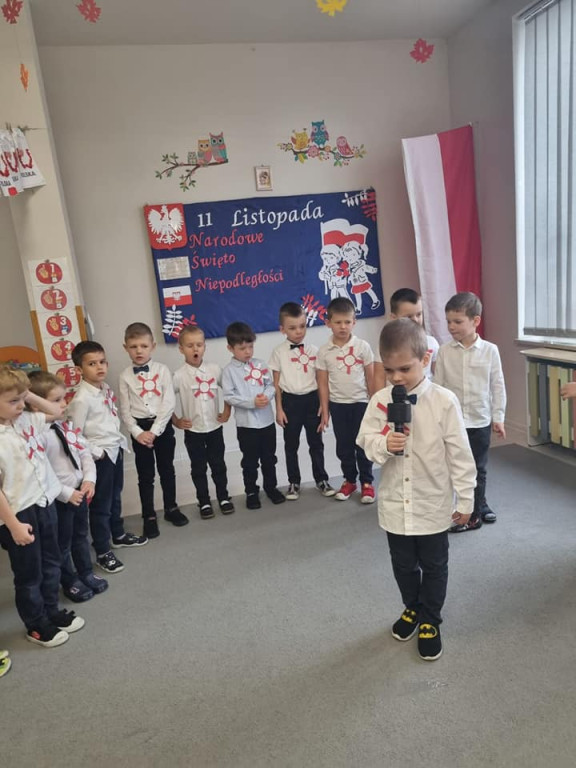 Święto Niepodległości w przedszkolu 