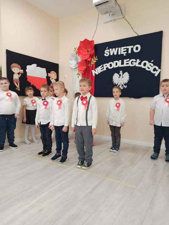 Święto Niepodległości w przedszkolu 