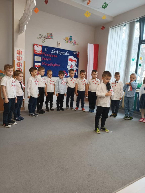 Święto Niepodległości w przedszkolu 