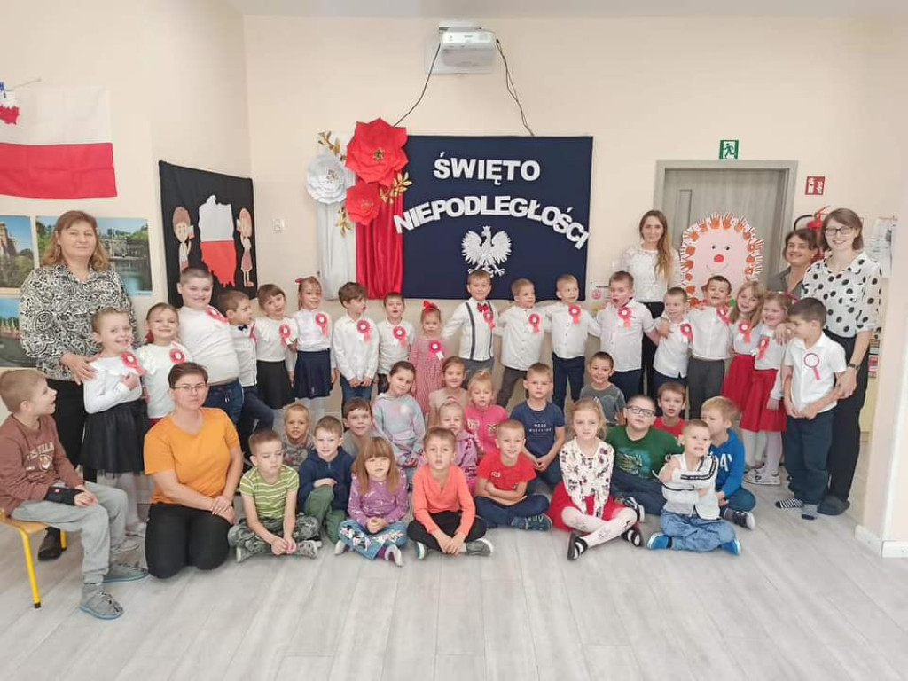 Święto Niepodległości w przedszkolu 