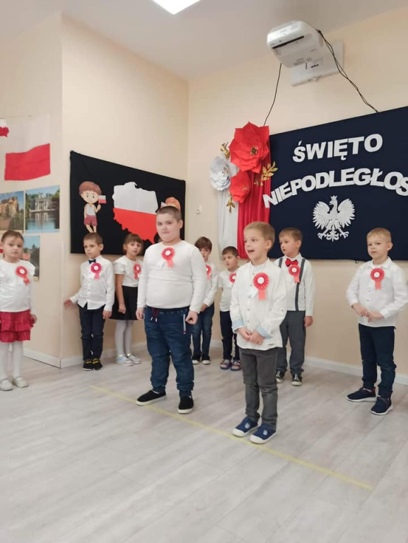 Święto Niepodległości w przedszkolu 