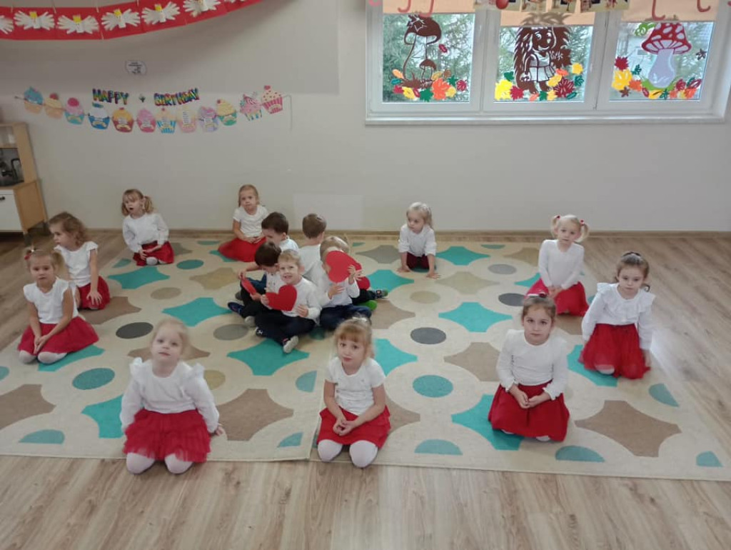 Święto Niepodległości w przedszkolu 