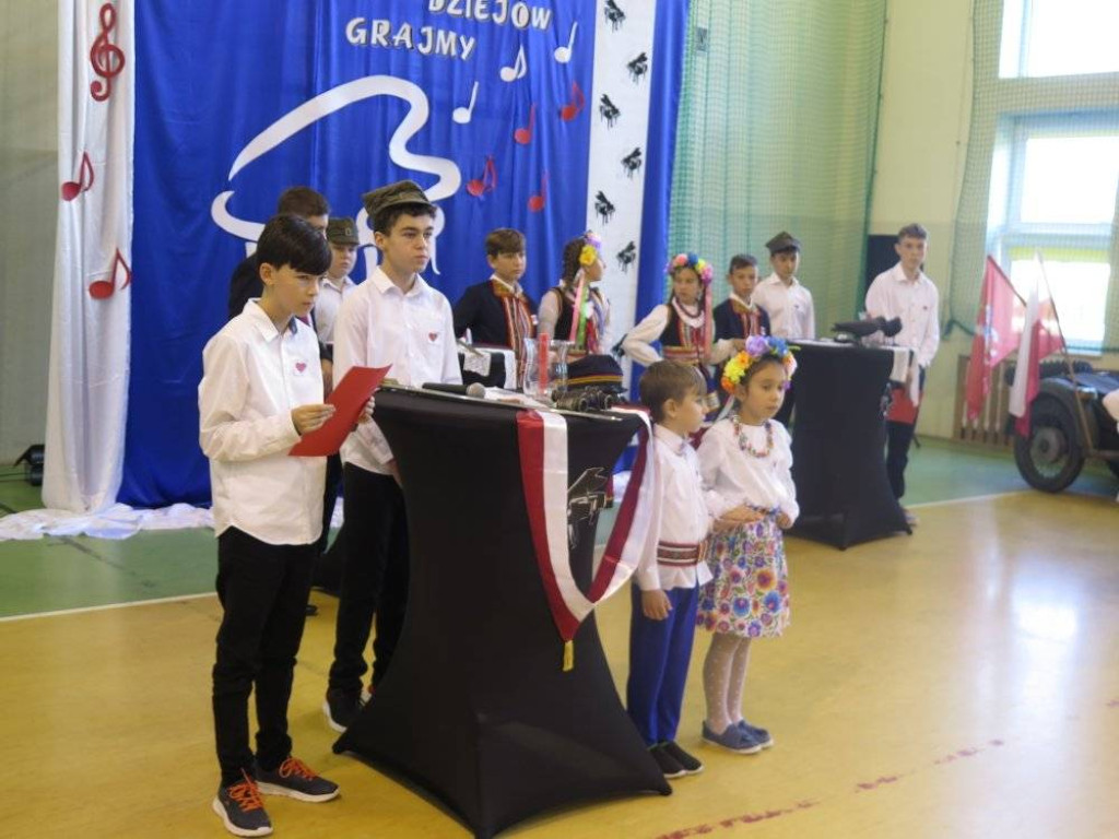 Obchody Święta Niepodległości w SP w Domaszewnicy